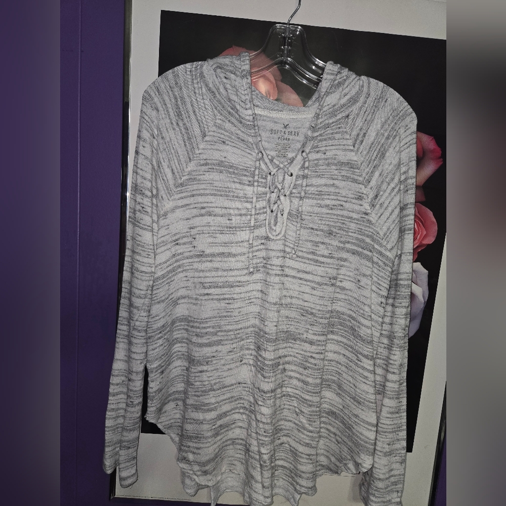 American Eagle Outfitters Soft & Sexy Plush Tie Front Hoodie XL